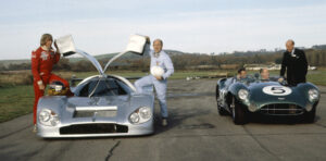 Présentation du nouveau prototype "Aston Martin" au coté de la glorieuse DBR1