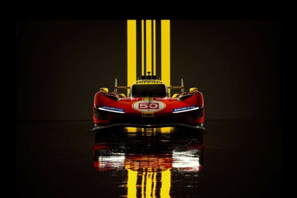 Ferrari dévoile son Hypercar !