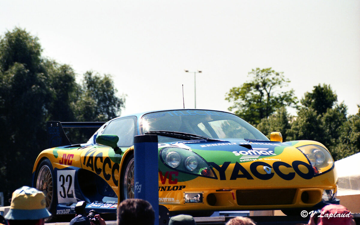 Renault Spider V6 1369672A01 Marc Sourd Lionel Robert Stéphane Daoudi Pesage 24 Heures du Mans 1996