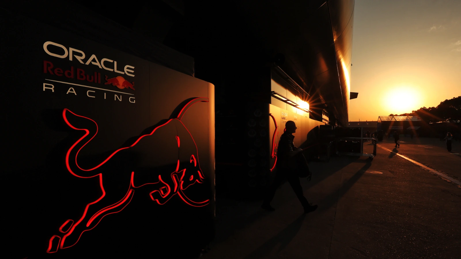 Paddock atmosphere - Red Bull Racing logo at sunset. 21.03.2025. Formula 1 World Championship, Rd 2, Chinese Grand Prix, Shanghai, China, Sprint Qualifying Day