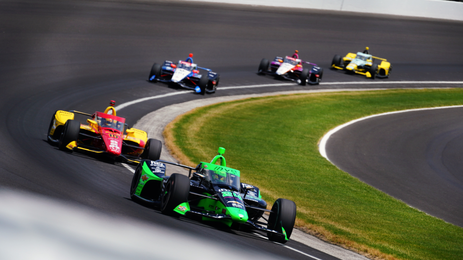 Palou was often among a gaggle of cars during busy Monday practice. Photo: Kevin Dejewski