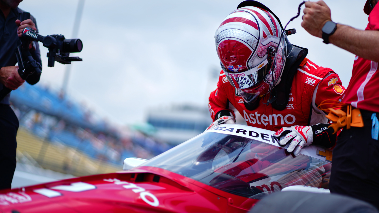 Newgarden climbs into his #2 Team Penske Chevy to qualify for the Iowa double-header. Photo: Kevin Dejewski