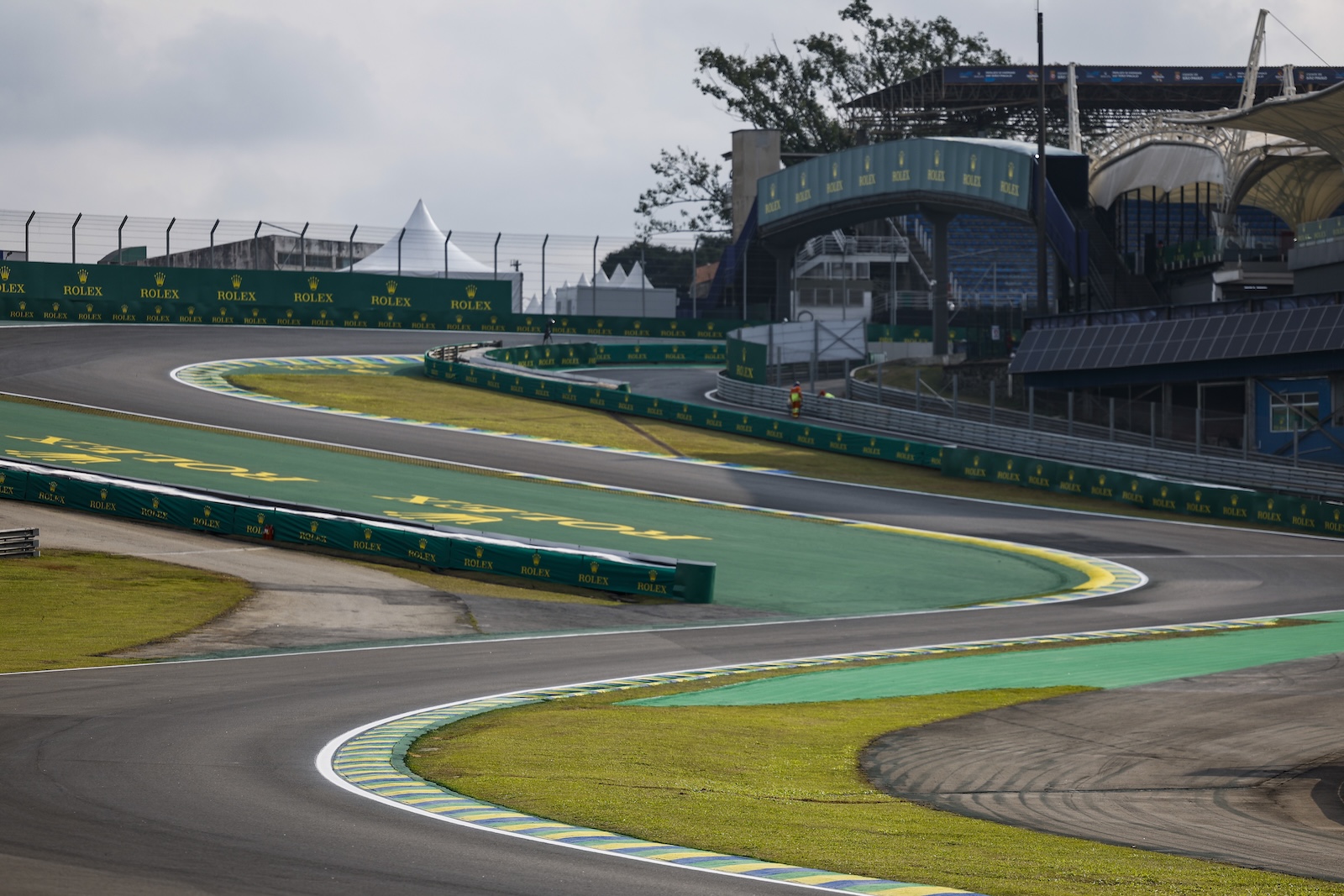L. Vanthoor quickest for Porsche in opening WEC practice at Interlagos
