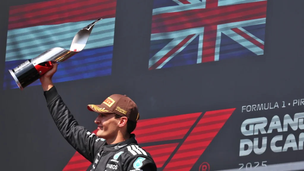 Le vainqueur de la course George Russell (GBR) Mercedes AMG F1 célèbre sur le podium. 15.06.2025. Championnat du monde de Formule 1, RD 10, Grand Prix du Canada, Montréal, Canada, Journée de la course