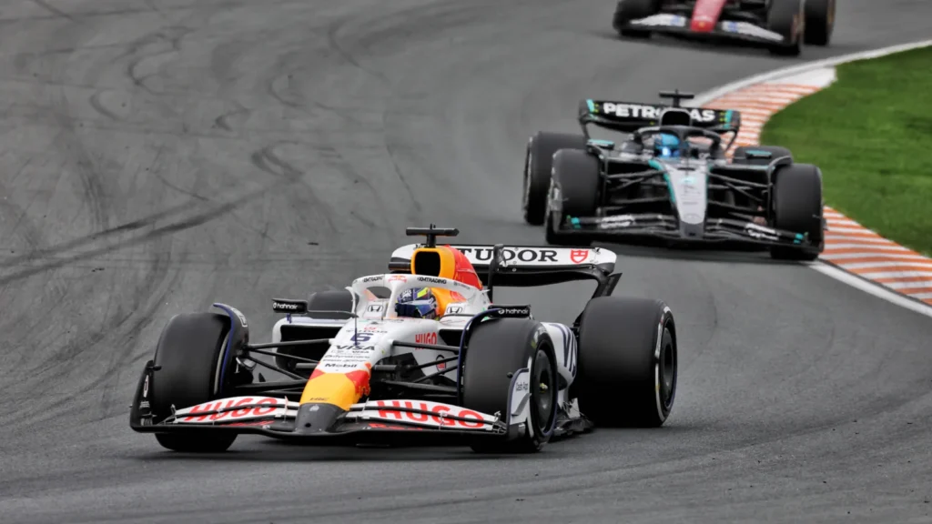 George Russell pensait que sans l'indicateur de Charles Leclerc, il aurait pu avoir volé la troisième place à Isack Hadjar