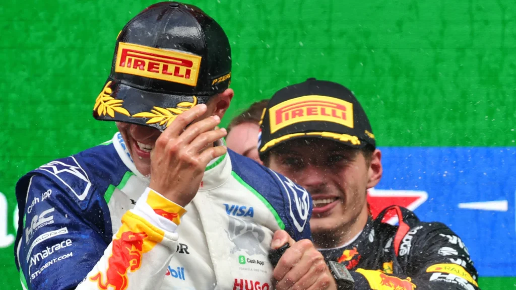 Après avoir déjà partagé un podium en 2025, un équipage Isack Hadjar et Max Verstappen peut-il prospérer en 2026 ?