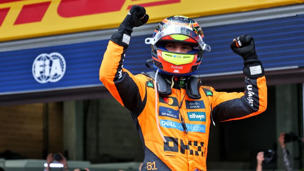Oscar Piastri remporte sa sixième victoire de la saison avec une McLaren 1-2