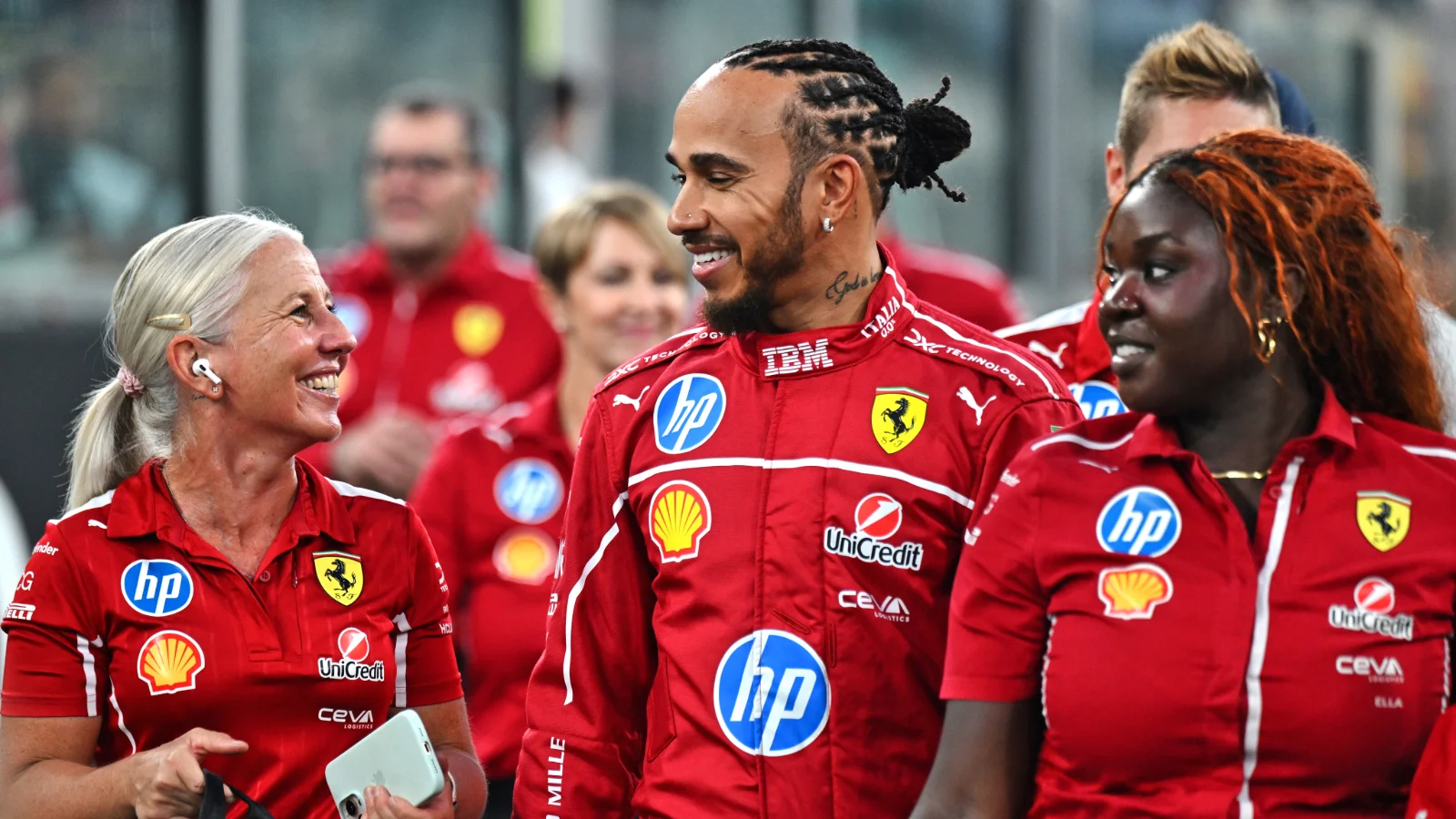Lewis Hamilton will have the support of his inner circle as he approaches his second season with Ferrari