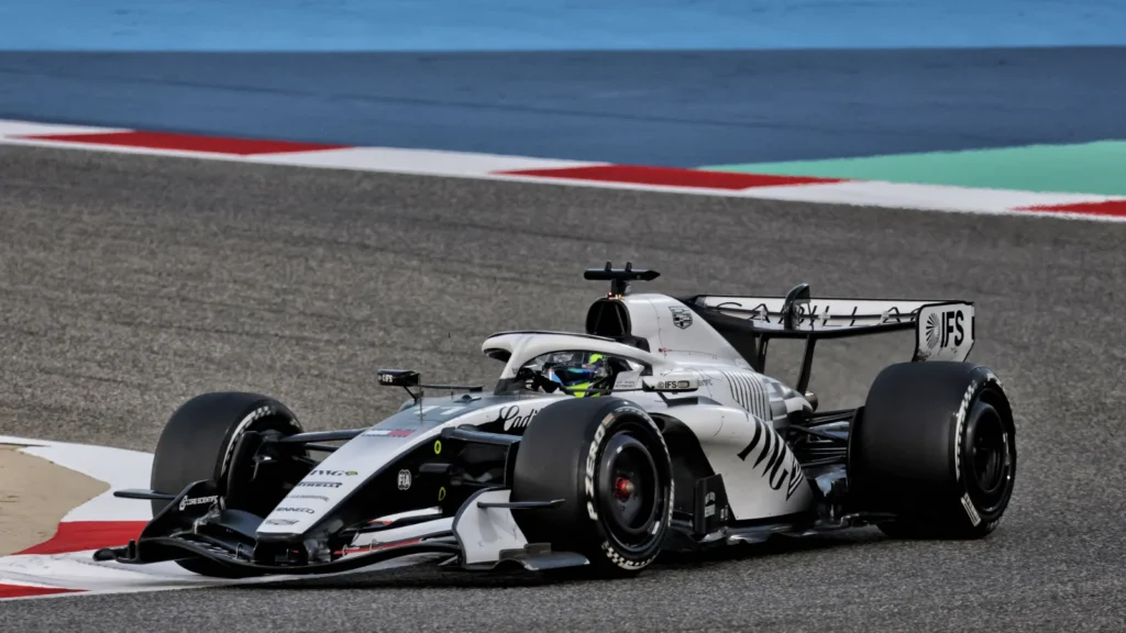 Cadillac aborde la F1 avec un départ arrêté