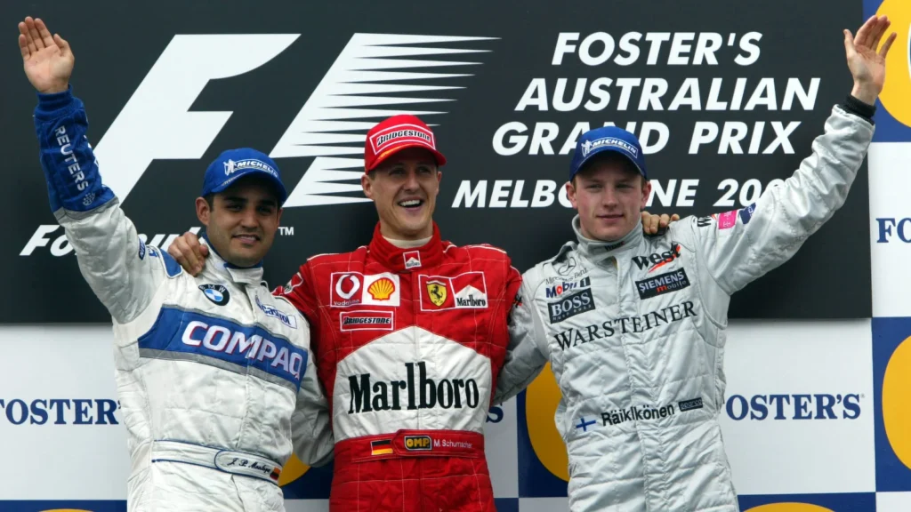 Kimi Raikkonen est monté sur le podium lors de ses débuts chez McLaren au GP d'Australie de F1 2002.