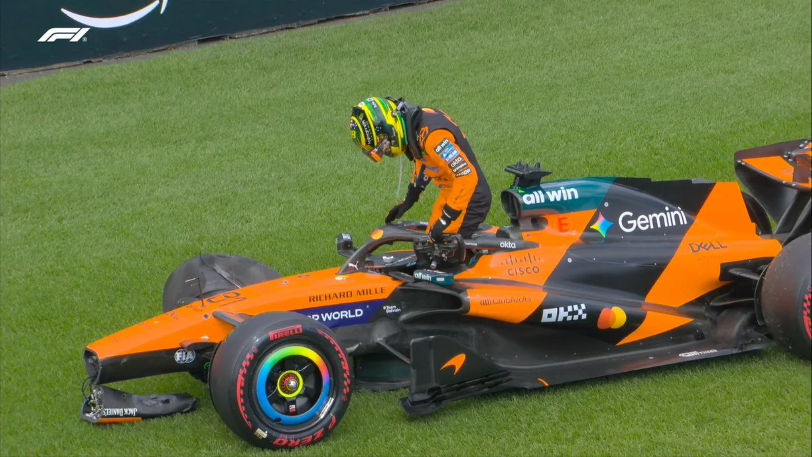 Oscar Piastri endured a nightmare race day at Albert Park