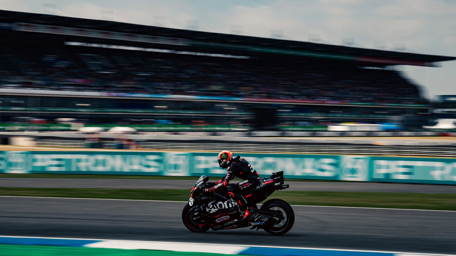 Marco Bezzecchi claims flag-to-flag Thai MotoGP victory, Marc Marquez retires