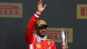 Lewis Hamilton émet une demande de « tout extraire » alors que Ferrari poursuit sa lutte pour le titre de F1