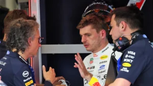Martin Brundle fait allusion à la décision de Max Verstappen F1 2027