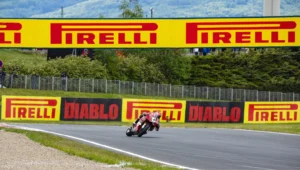 Le directeur de Pirelli révèle qui couvre les coûts des pneus en MotoGP et WorldSBK