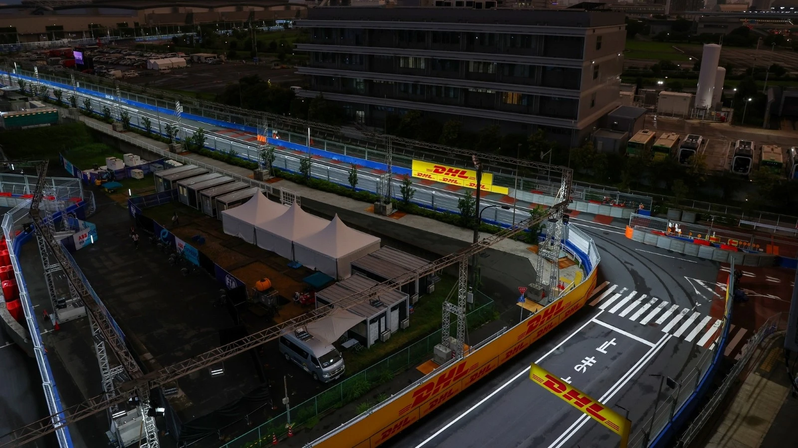 The Tokyo E-Prix commenced