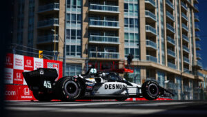 Louis Foster fonce vers la pole IndyCar lors de qualifications désordonnées dans les rues de Markham