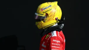 Lewis Hamilton appelle à des discussions « hors ligne » avec Ferrari après une erreur stratégique à Zandvoort