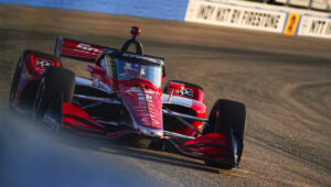 Josef Newgarden le plus rapide et plusieurs accidents lors du seul essai d&rsquo;IndyCar à Milwaukee