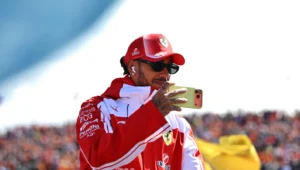 Lewis Hamilton détaille le moment qui a changé sa vie où il a assuré son avenir en F1