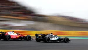 Ferrari veut continuer à « être sur les traces de Mercedes » avant la reprise de la F1