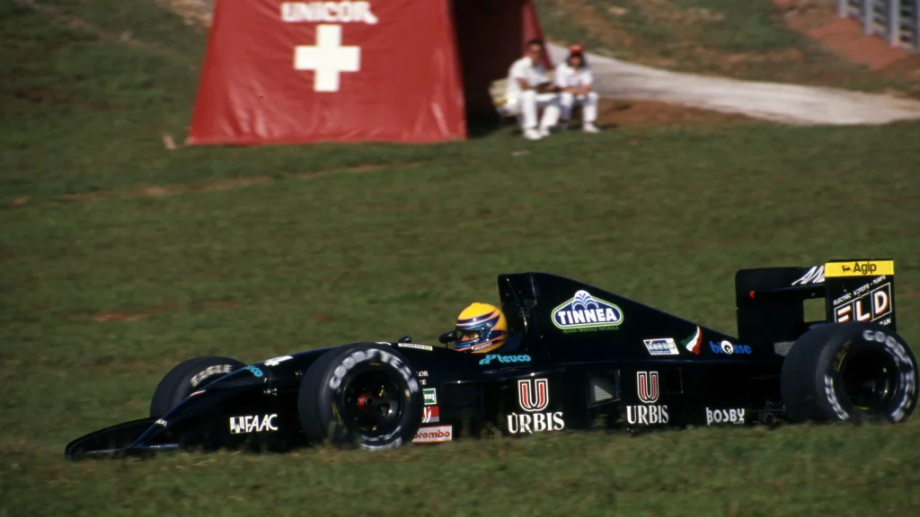 Andrea Moda a fait ses débuts en F1 avec retard