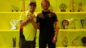 Le leader du WorldSBK, Nicolo Bulega, confirme le passage du MotoGP au VR46