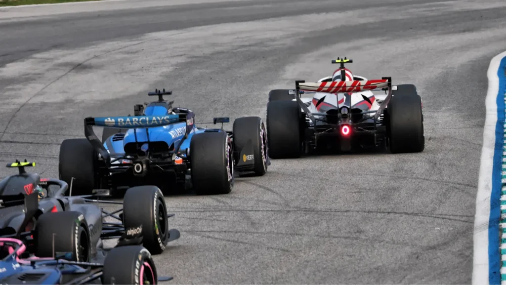 Bearman et Albon ont vécu une sortie difficile à Sepang