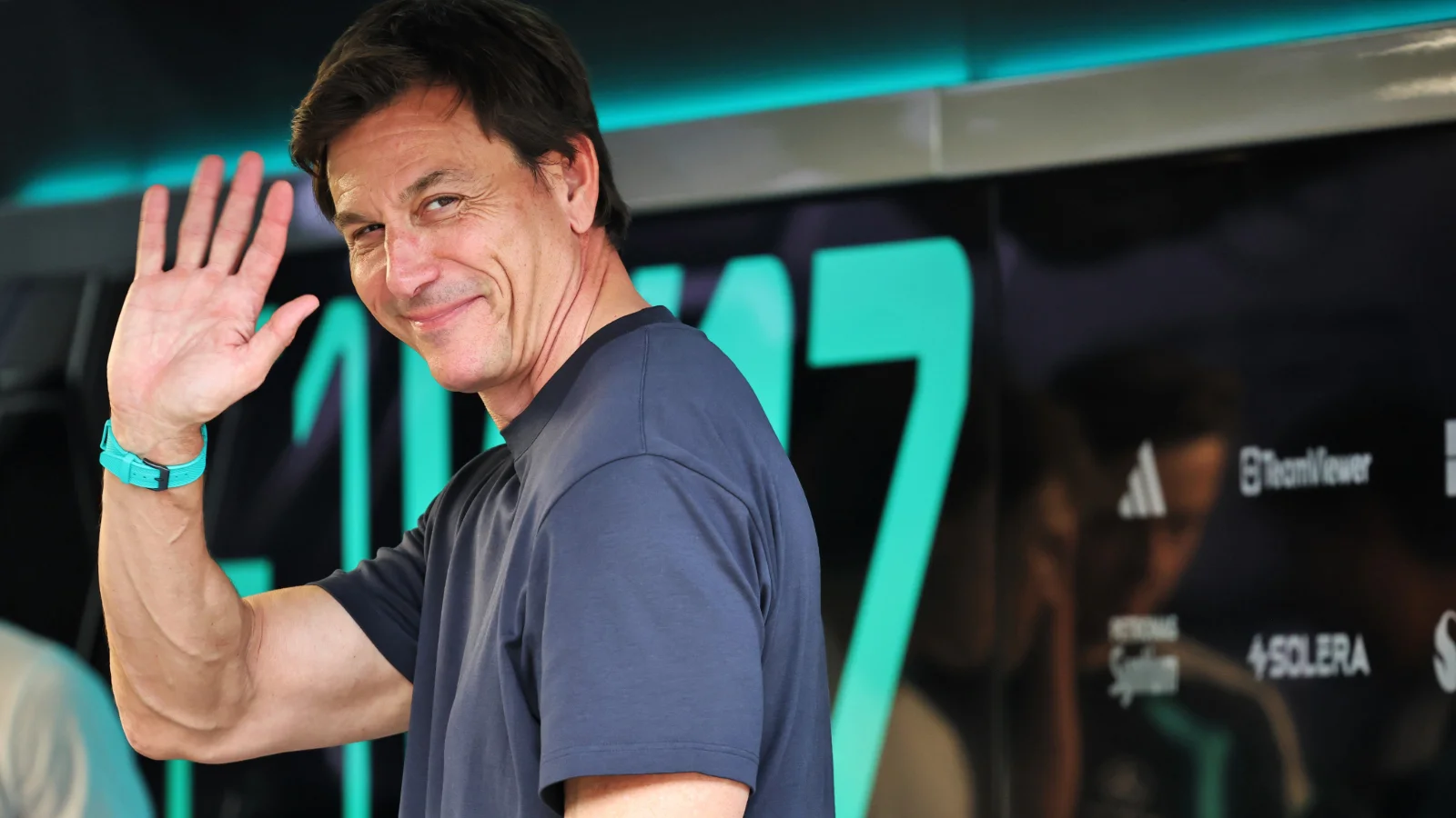 Toto Wolff pokes fun at Kimi Antonelli as crucial F1 penalty is avoided