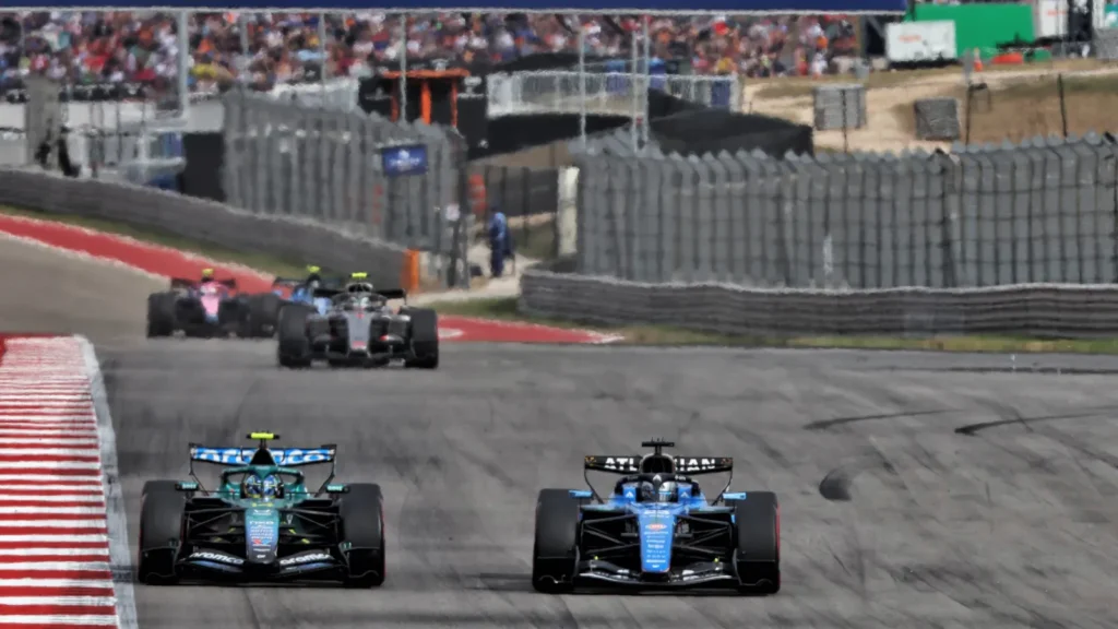 Alonso n'a pas été impressionné par Albon après leur affrontement à Austin