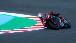 Marco Bezzecchi remporte la première place lors de l&rsquo;ouverture des essais MotoGP indonésiens